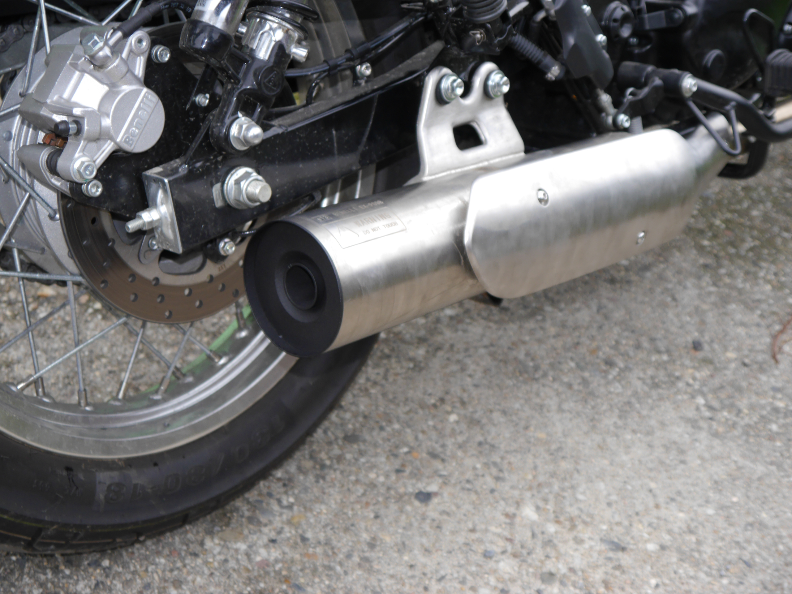 Originalauspuff einer Benelli Imperiale 400 aus dem modellbezogenen Angebot